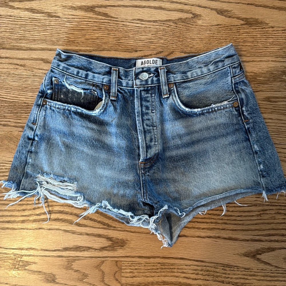 AGOLDE distressed jean shorts